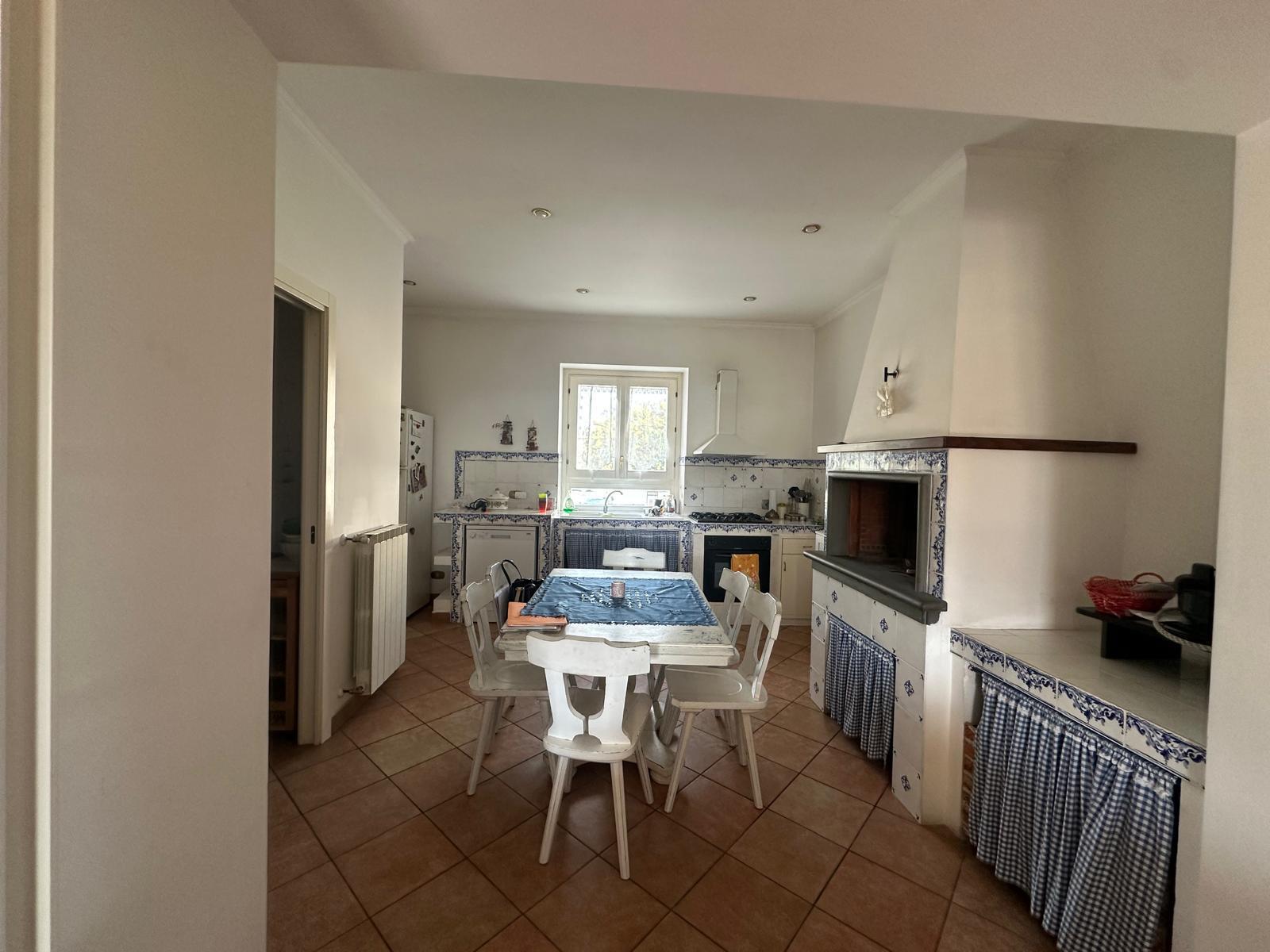 Appartamento con giardino in via rianese 180, Riano