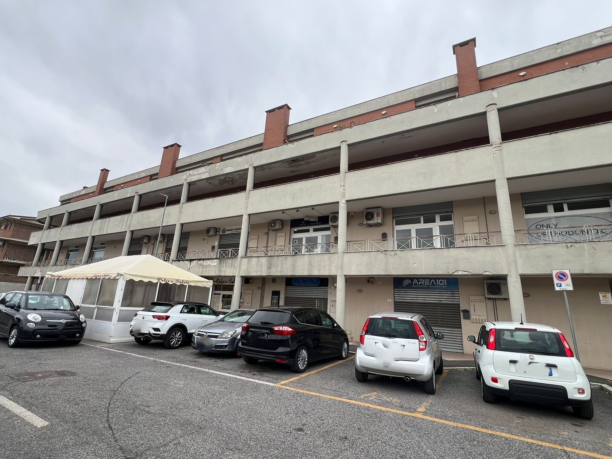 Locale commerciale in affitto a Fiano Romano