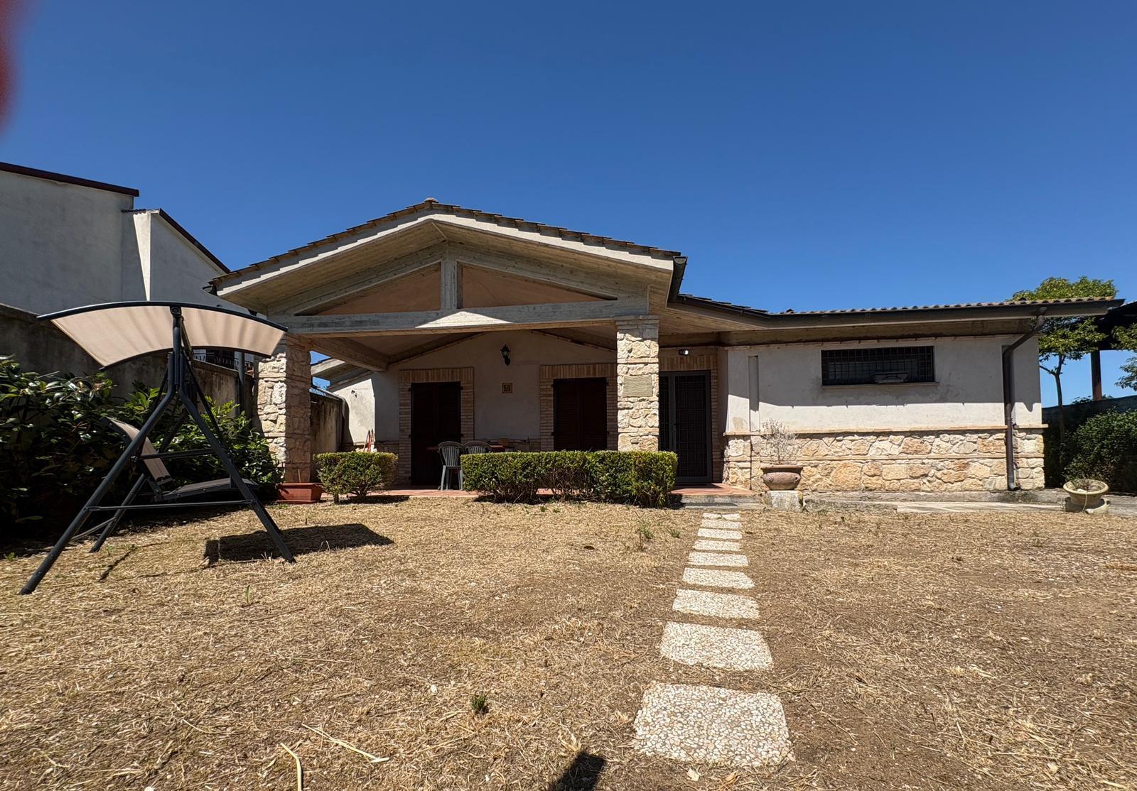 Casa indipendente con giardino a Fiano Romano