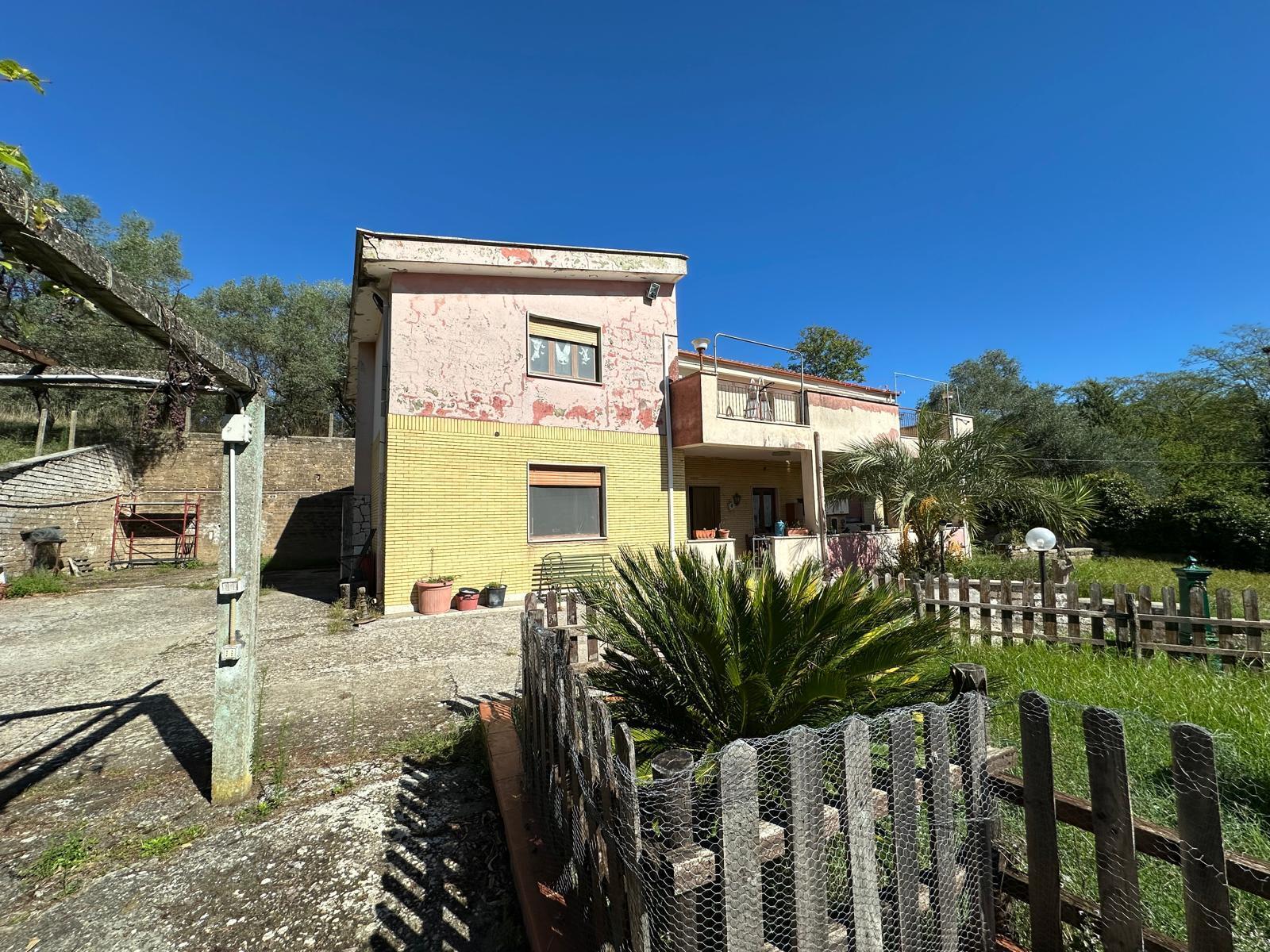 Villa con giardino a Filacciano
