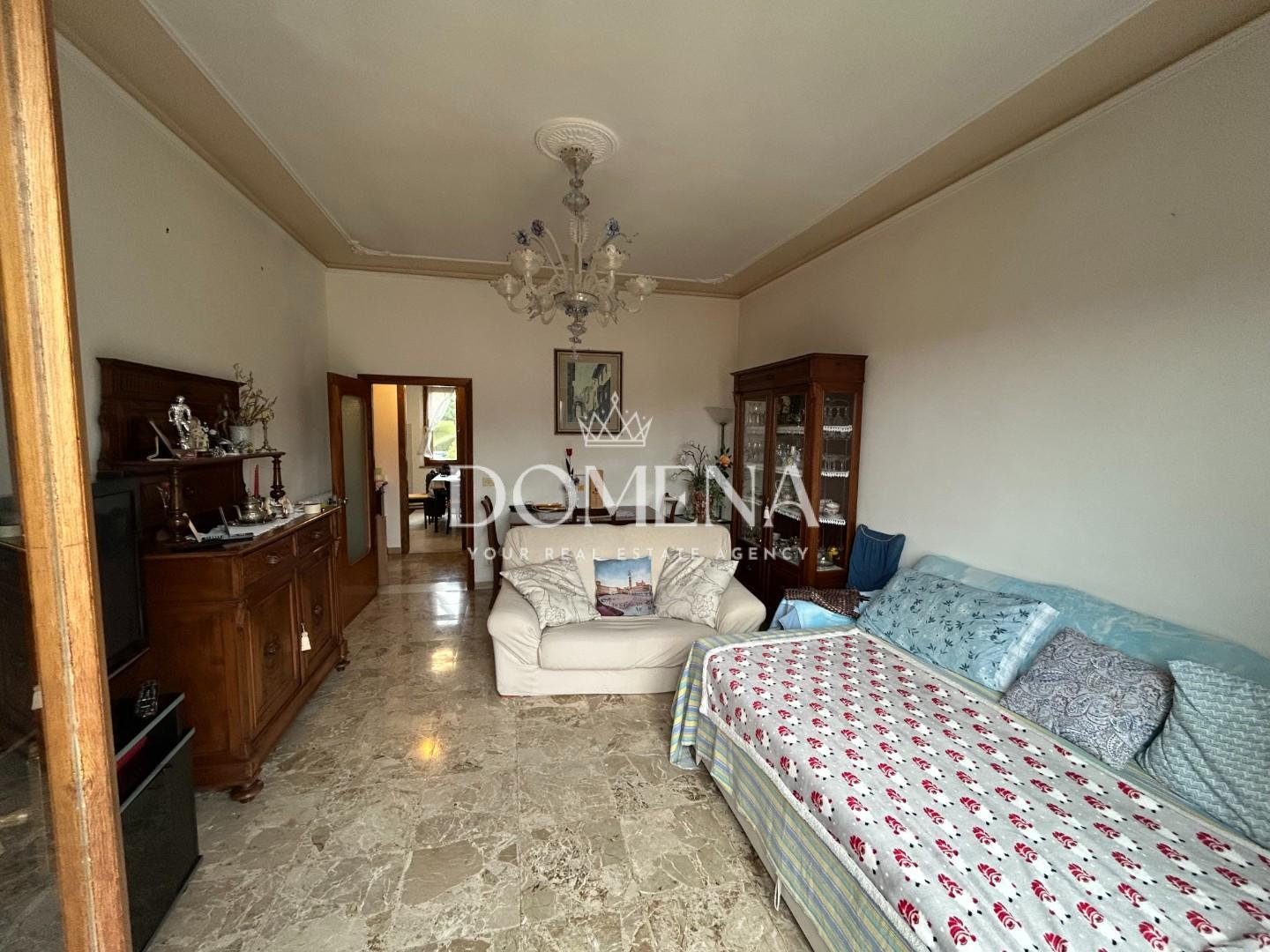 Appartamento con terrazzo, Siena acquacalda