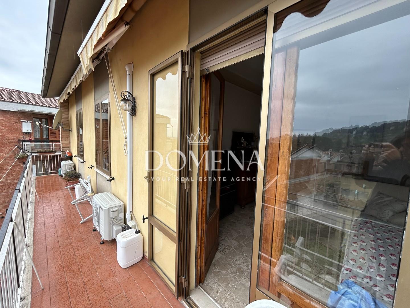 Appartamento con terrazzo, Siena acquacalda