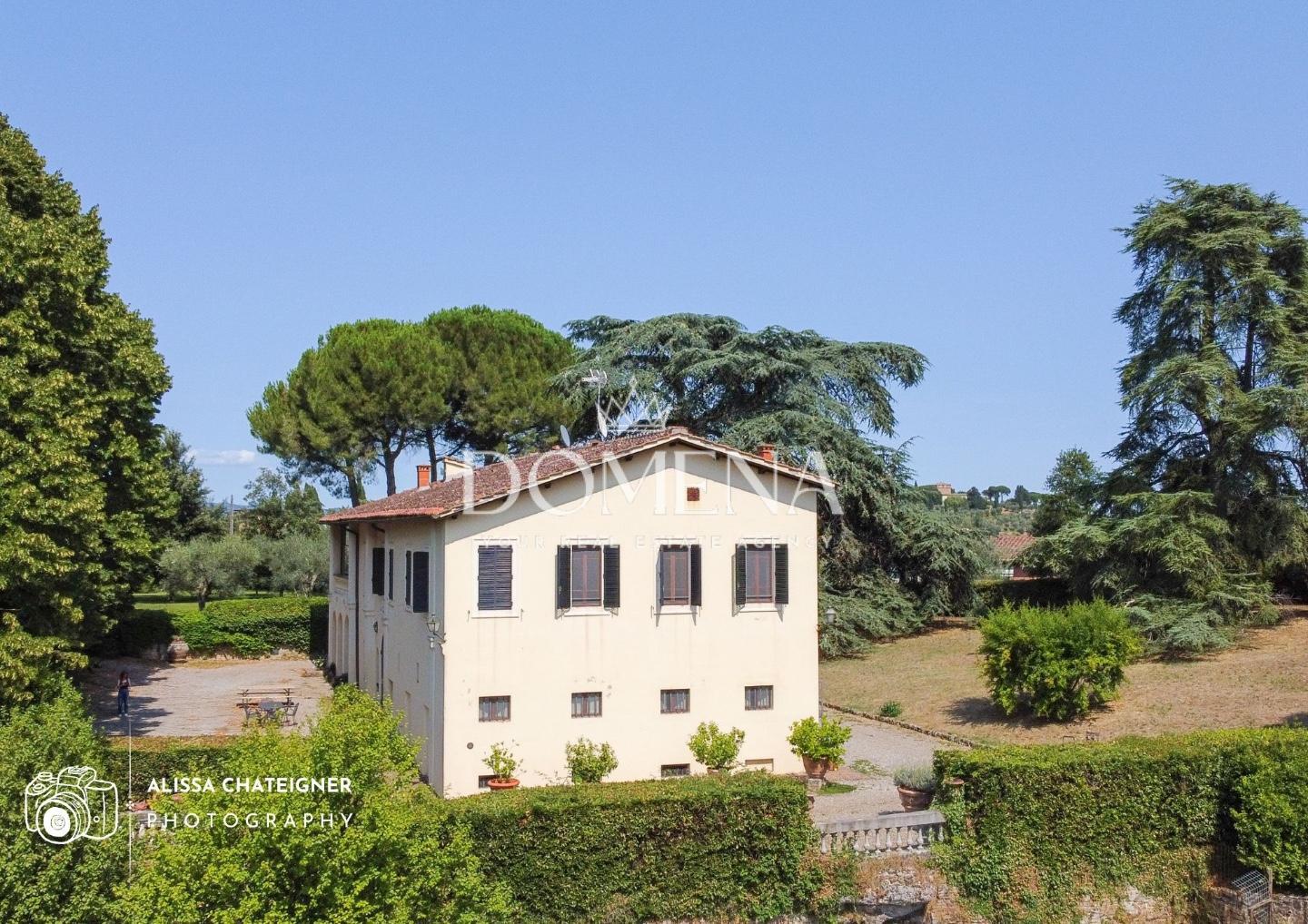 Villa con giardino, Siena scacciapensieri