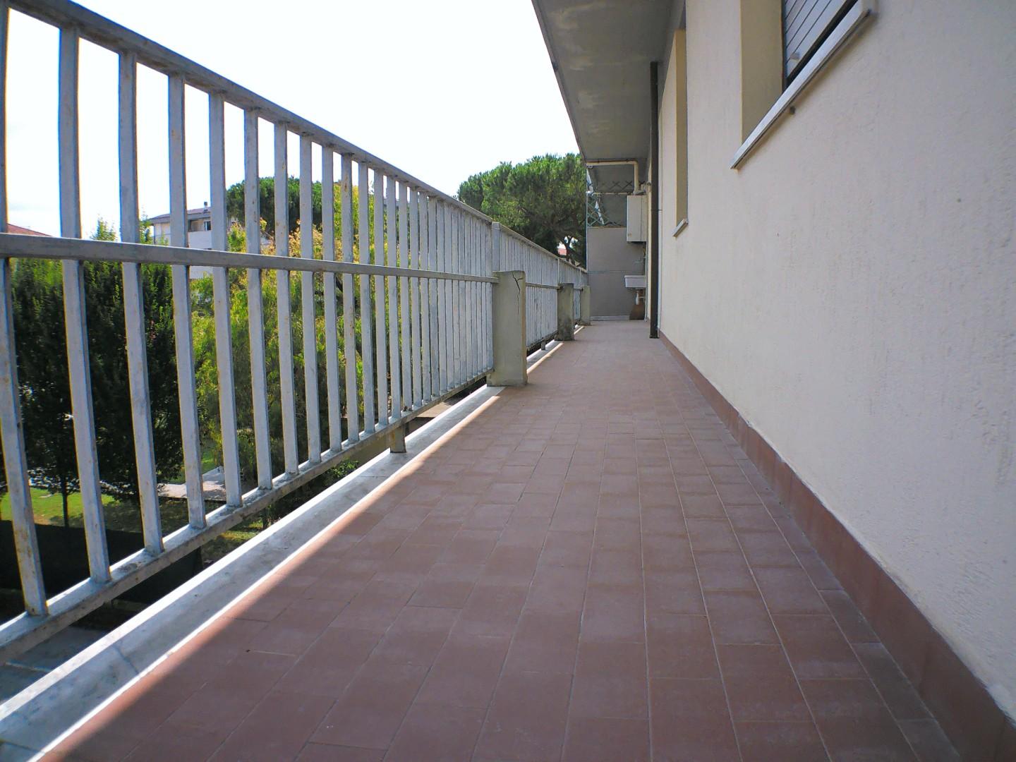 Quadrilocale con terrazzo, Carrara avenza