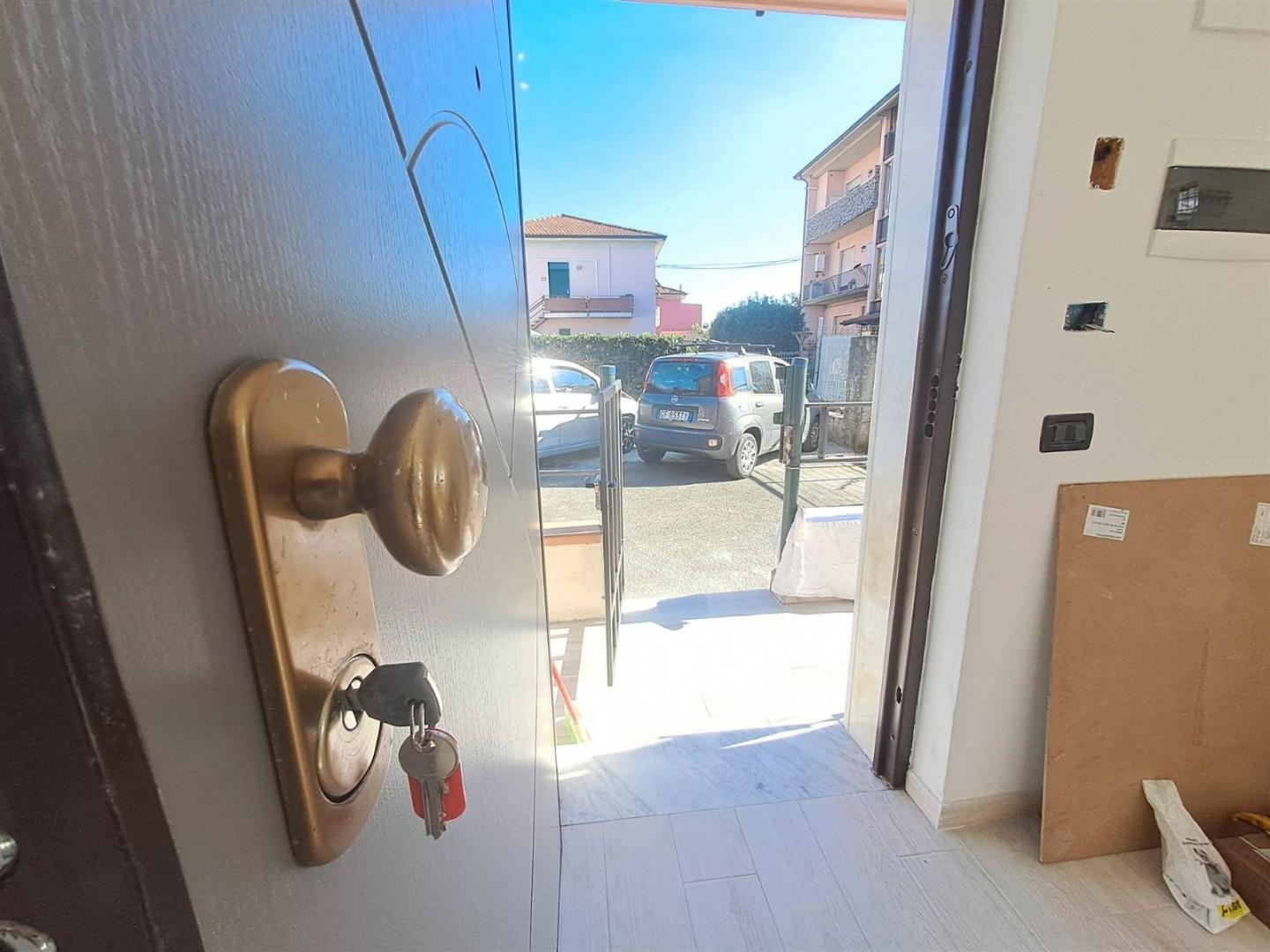 Casa indipendente con giardino, Ortonovo dogana