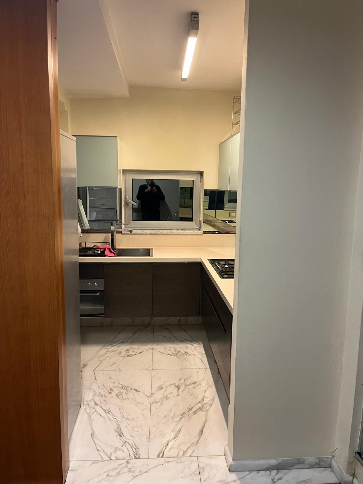 Attico arredato in affitto, Carrara avenza