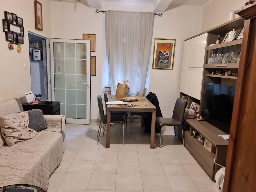 Casa indipendente con giardino, Carrara marina di