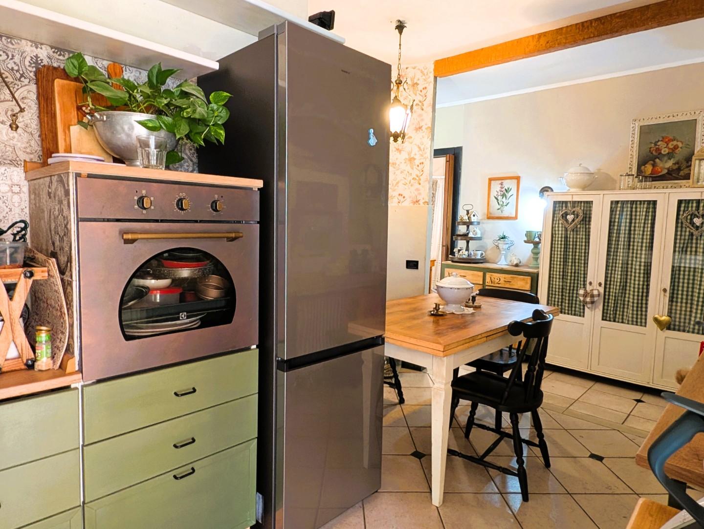 Casa indipendente con giardino, Carrara fossola