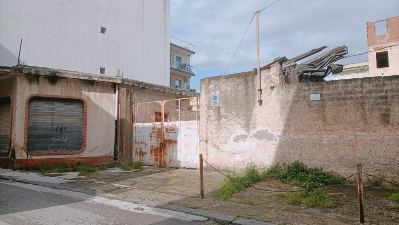 Magazzino da ristrutturare a Floridia