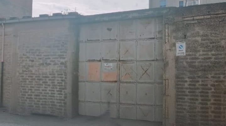 Magazzino da ristrutturare a Floridia