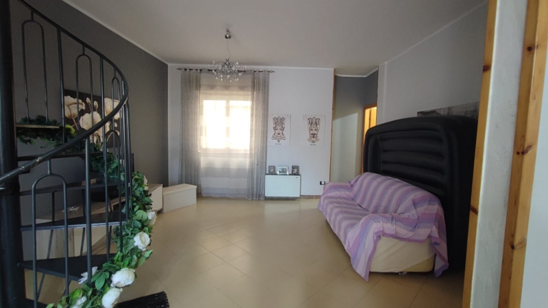 Casa indipendente ristrutturata a Floridia