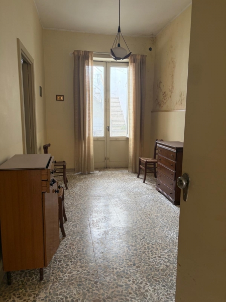 Casa indipendente da ristrutturare a Floridia