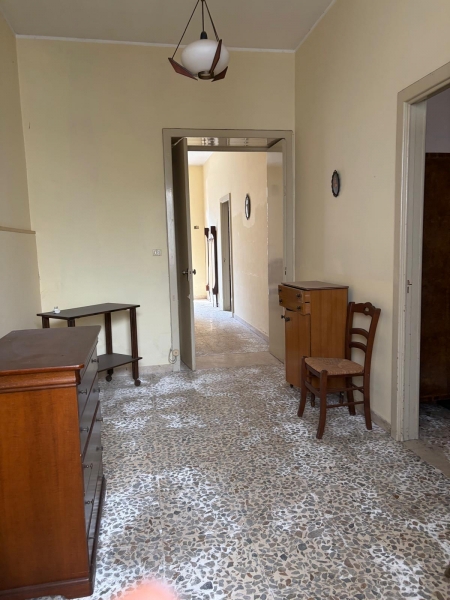 Casa indipendente da ristrutturare a Floridia
