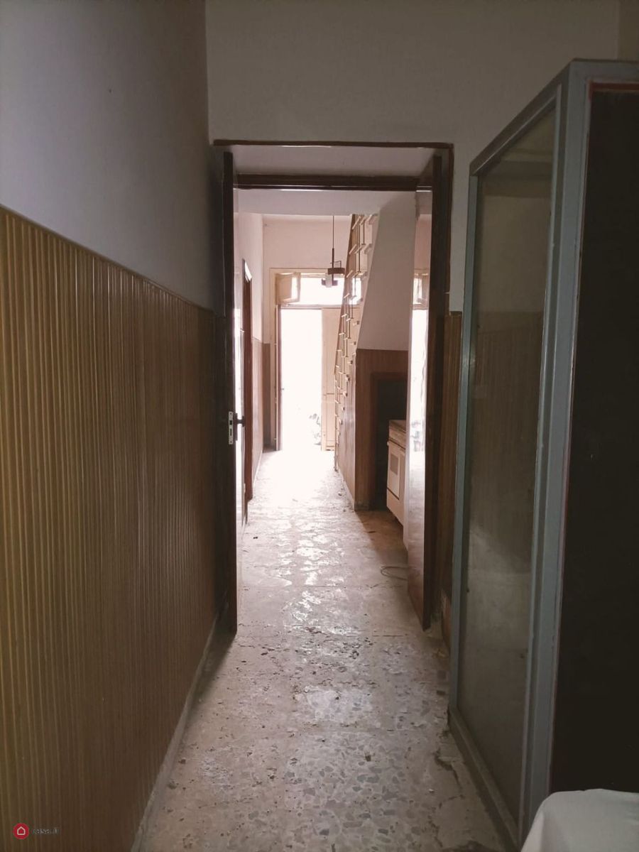 Casa indipendente con terrazzo a Floridia