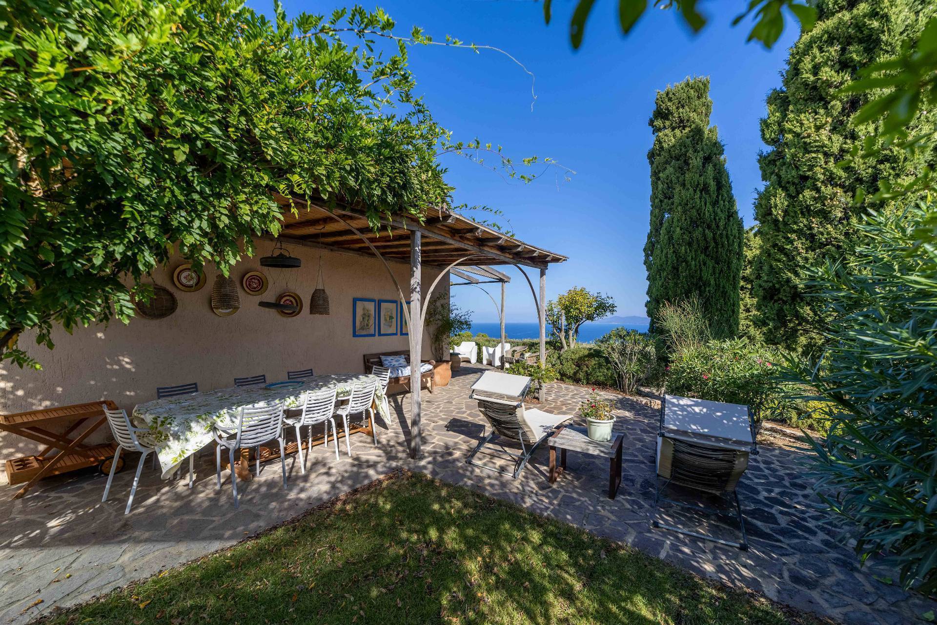 Villa con giardino in via lividonia snc, Monte Argentario