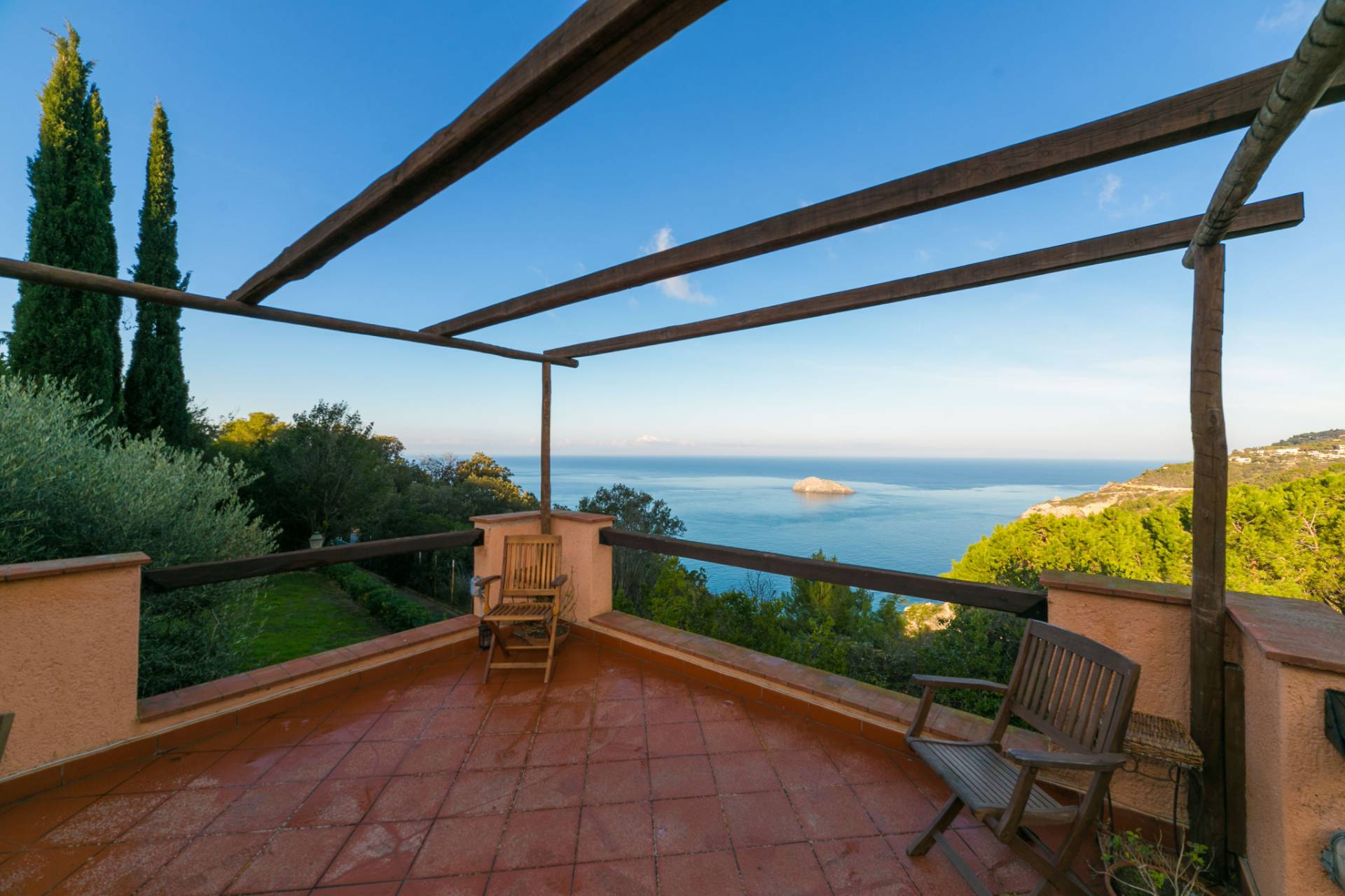 Villa con giardino in via dei pionieri 36, Monte Argentario