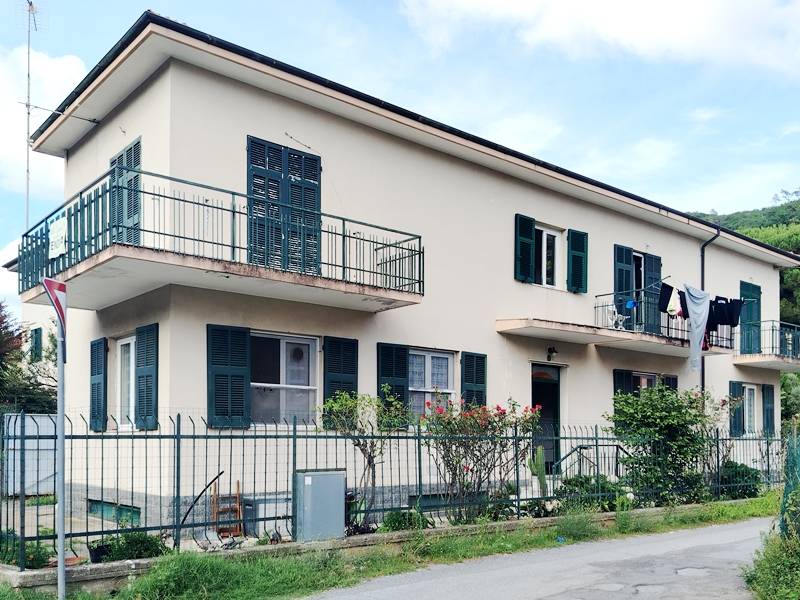 Casa Indipendente in vendita a Albisola Superiore, La Pace