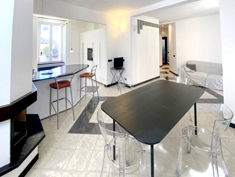 Appartamento in vendita a Savona, Centro