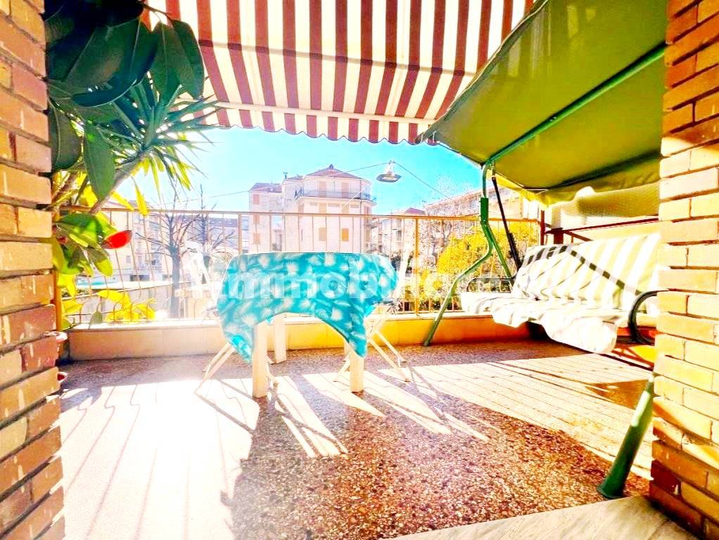 Appartamento in vendita a Albisola Superiore, Albisola Capo