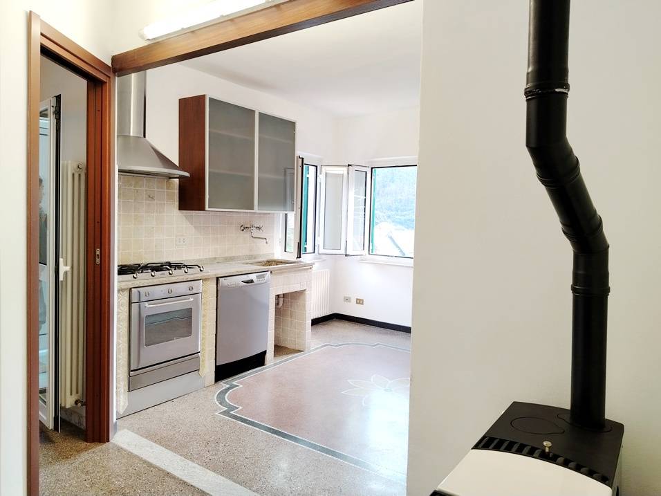 Appartamento in vendita a Albisola Superiore, Ellera