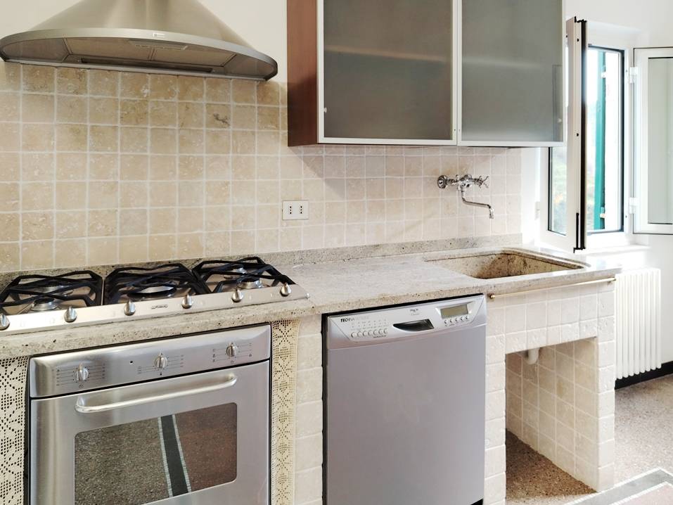 Appartamento in vendita a Albisola Superiore, Ellera