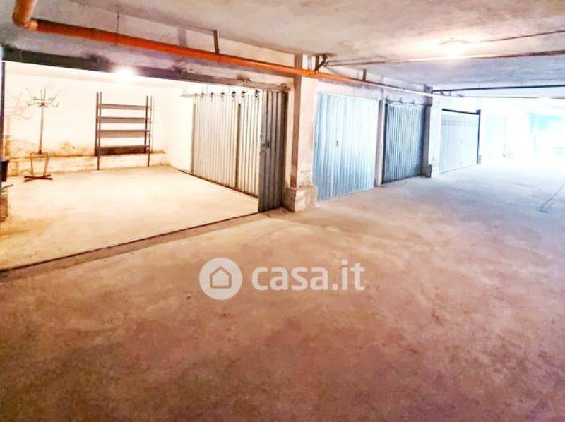 Garage/Box in vendita a Albisola Superiore