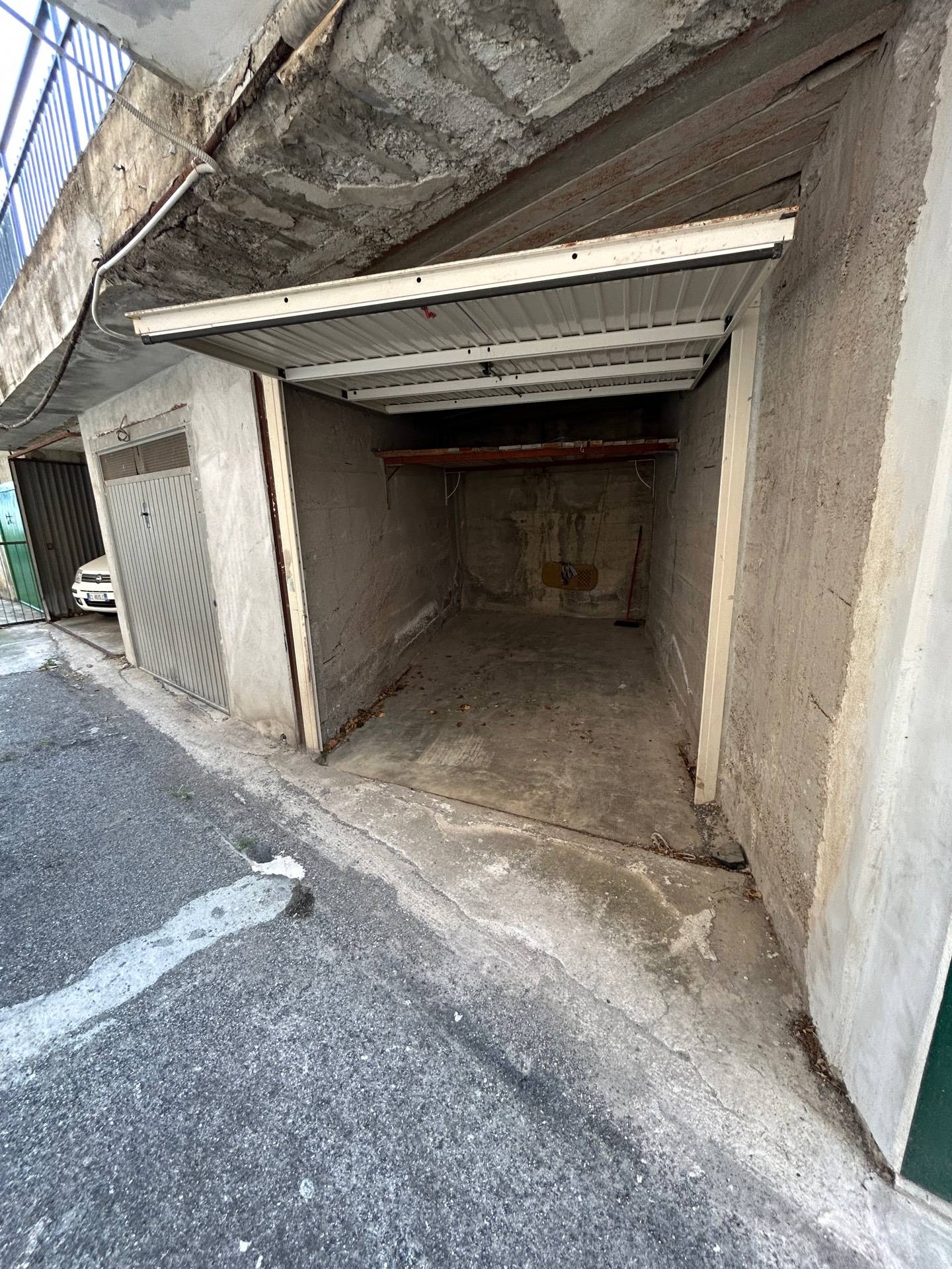 Box o garage in vendita a Laigueglia