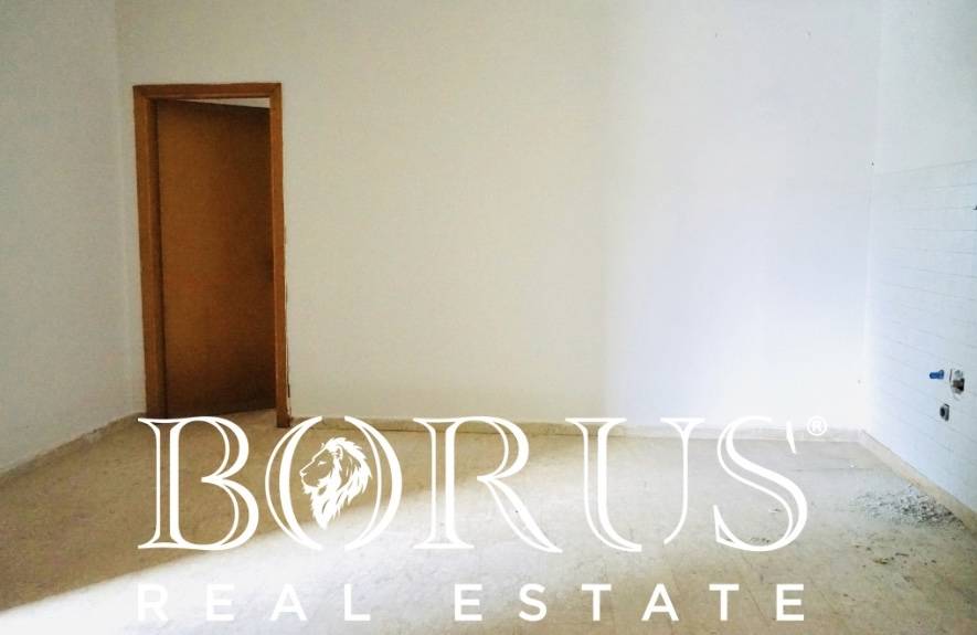 Locale commerciale in affitto a Casal di Principe