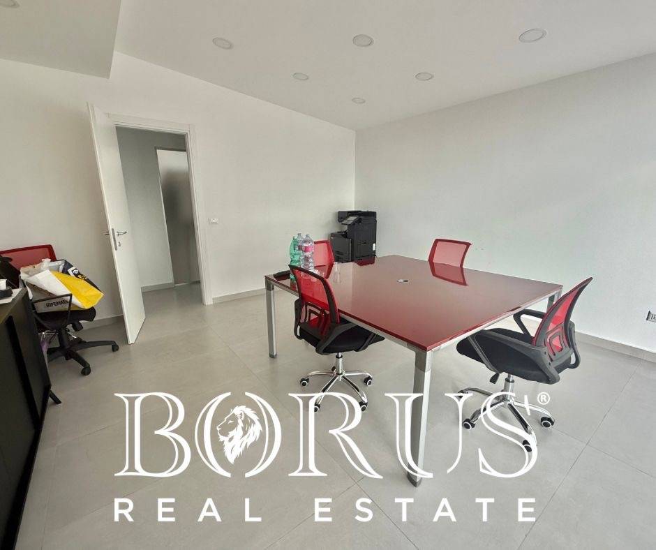 Studio/Ufficio in affitto a Teverola