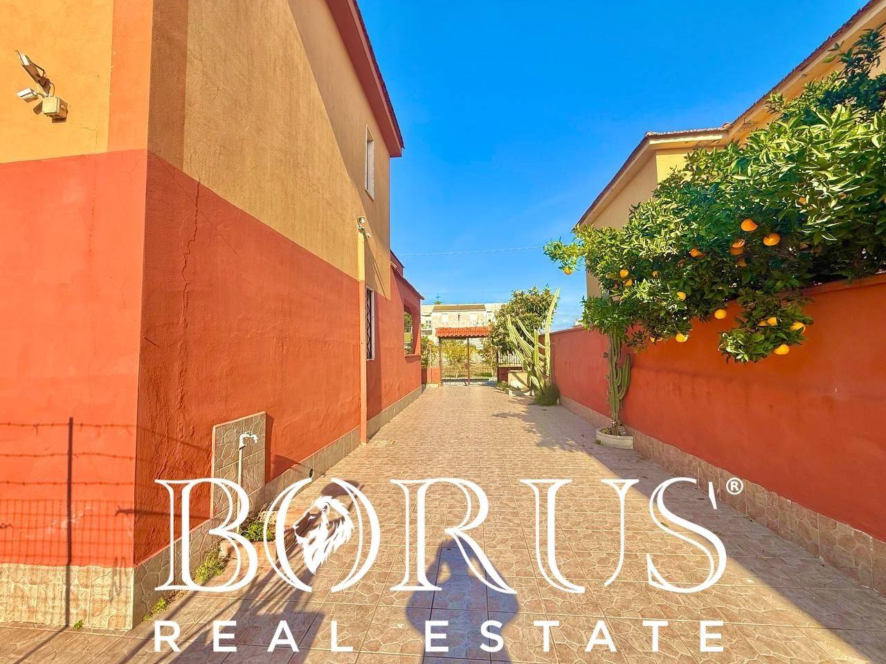 Casa singola in vendita a Castel Volturno