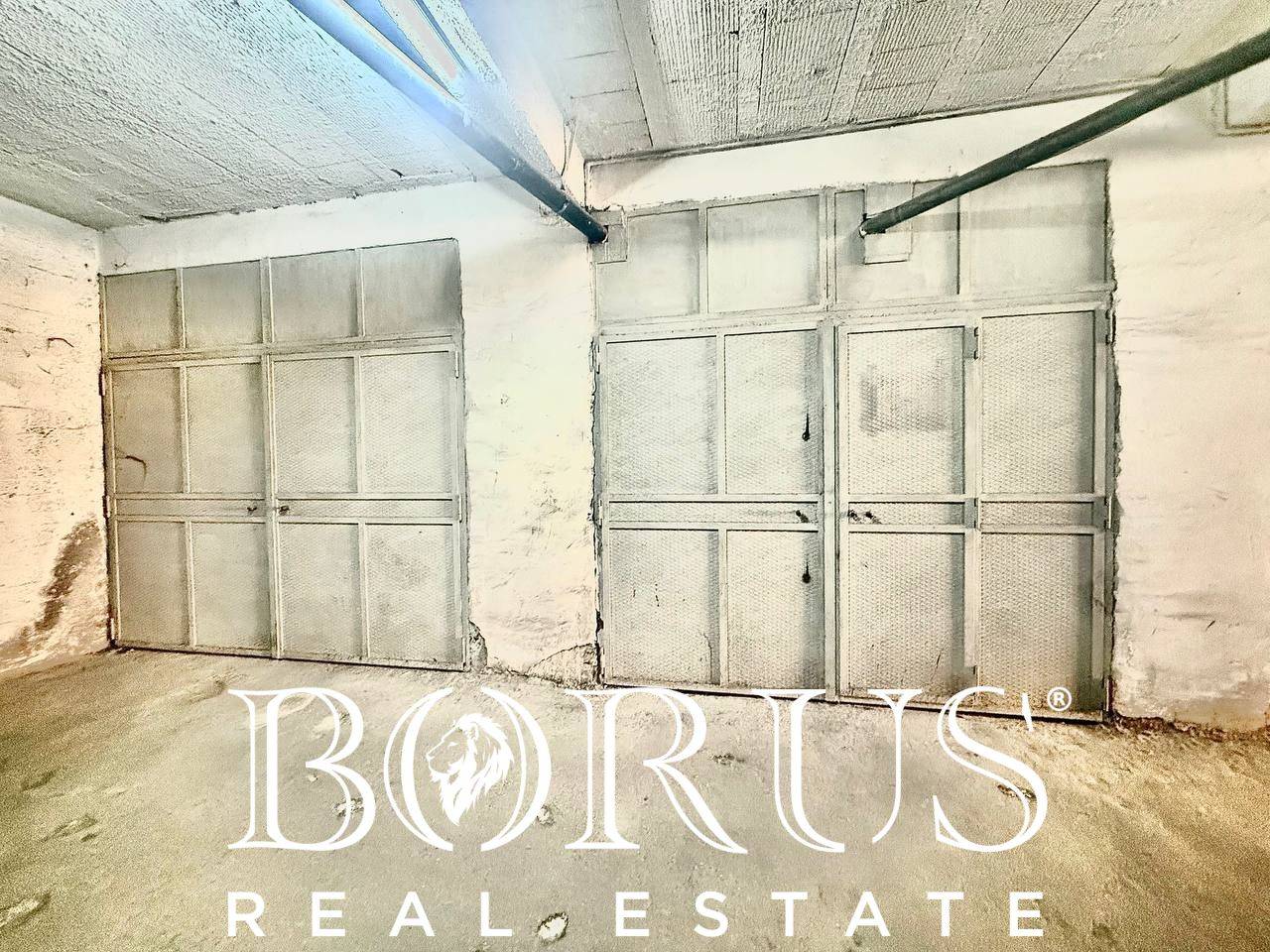 Box o garage in vendita a Aversa