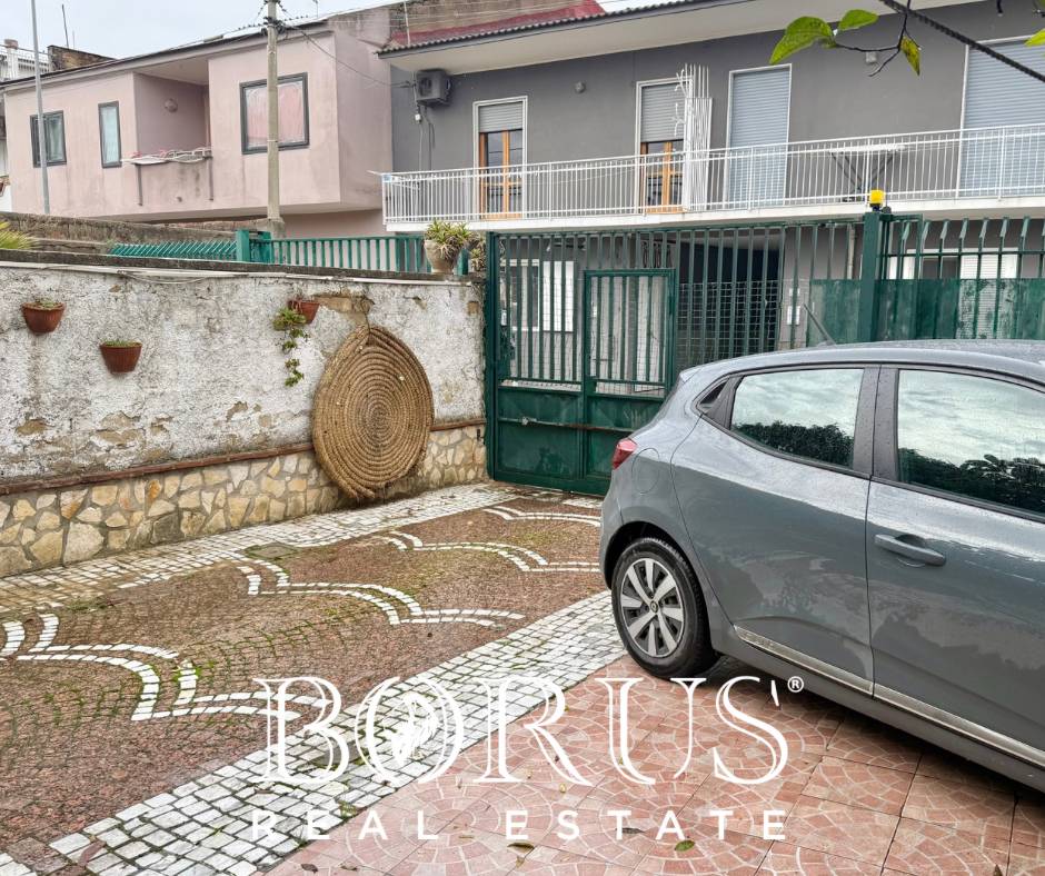 Casa singola in vendita a Villa Literno