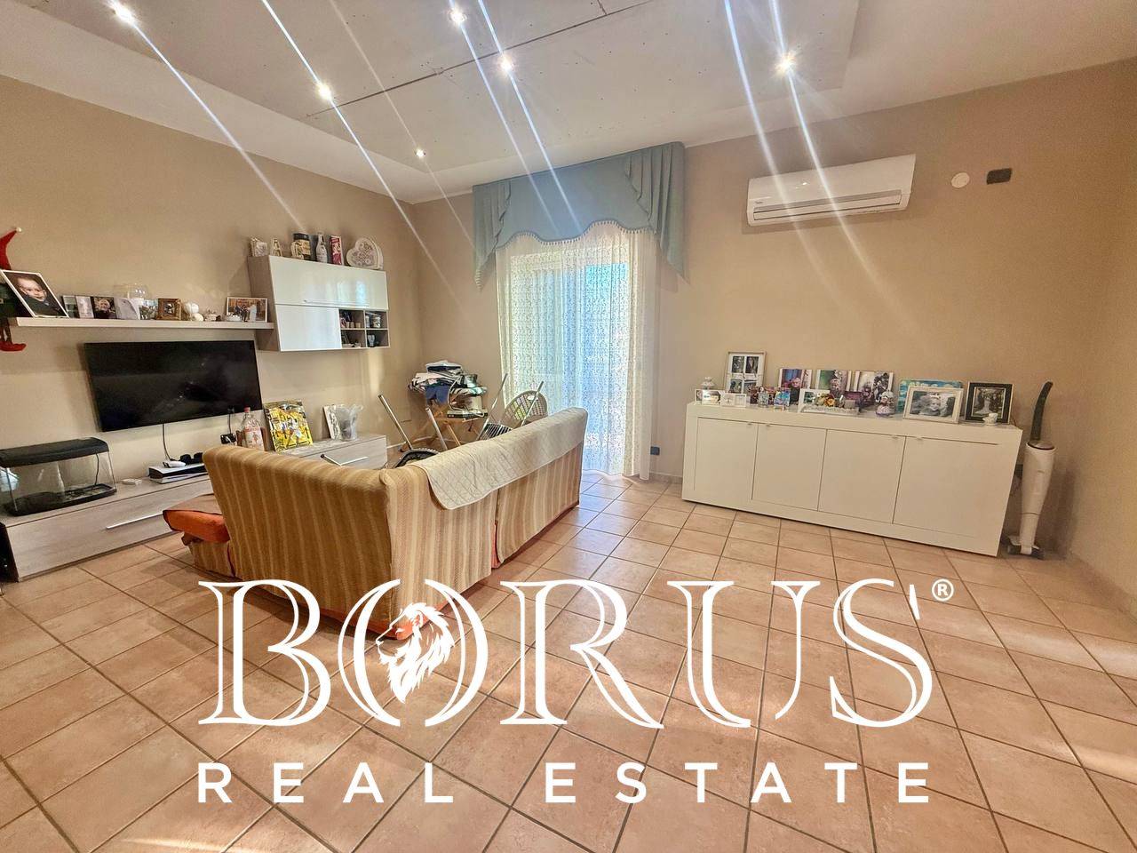 Appartamento in vendita a Castel Volturno, Fronte Villaggio Coppola