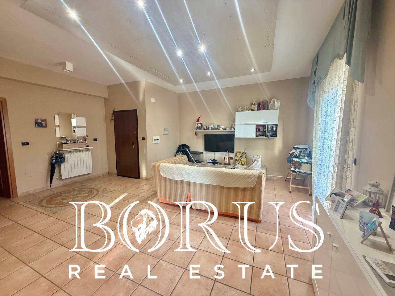 Appartamento in vendita a Castel Volturno, Fronte Villaggio Coppola