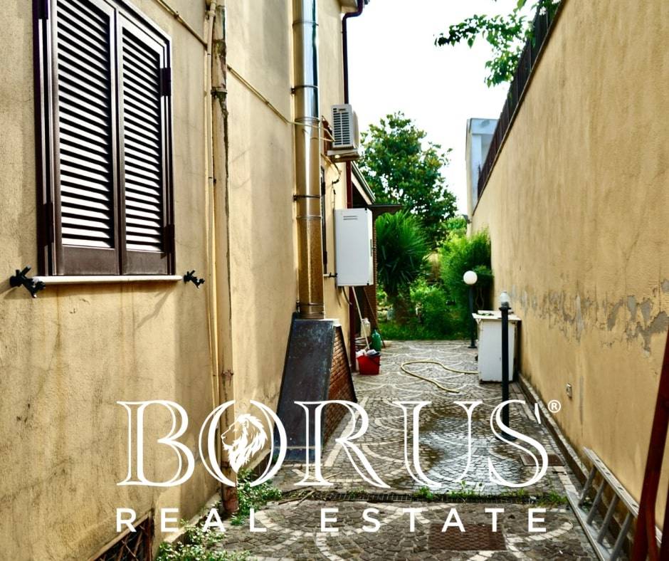 Villa in vendita a Casal di Principe