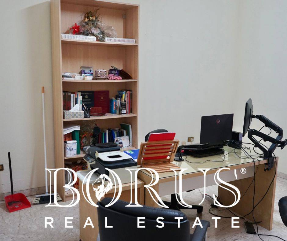 Locale commerciale in affitto a Villa Literno