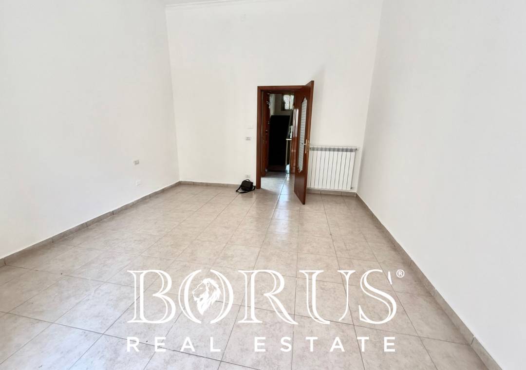 Locale commerciale in affitto a Frattamaggiore