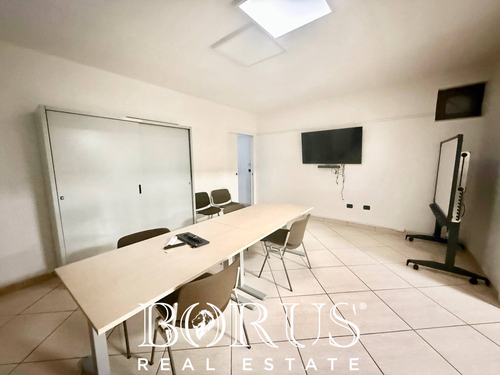 Stabile in vendita a Casapesenna