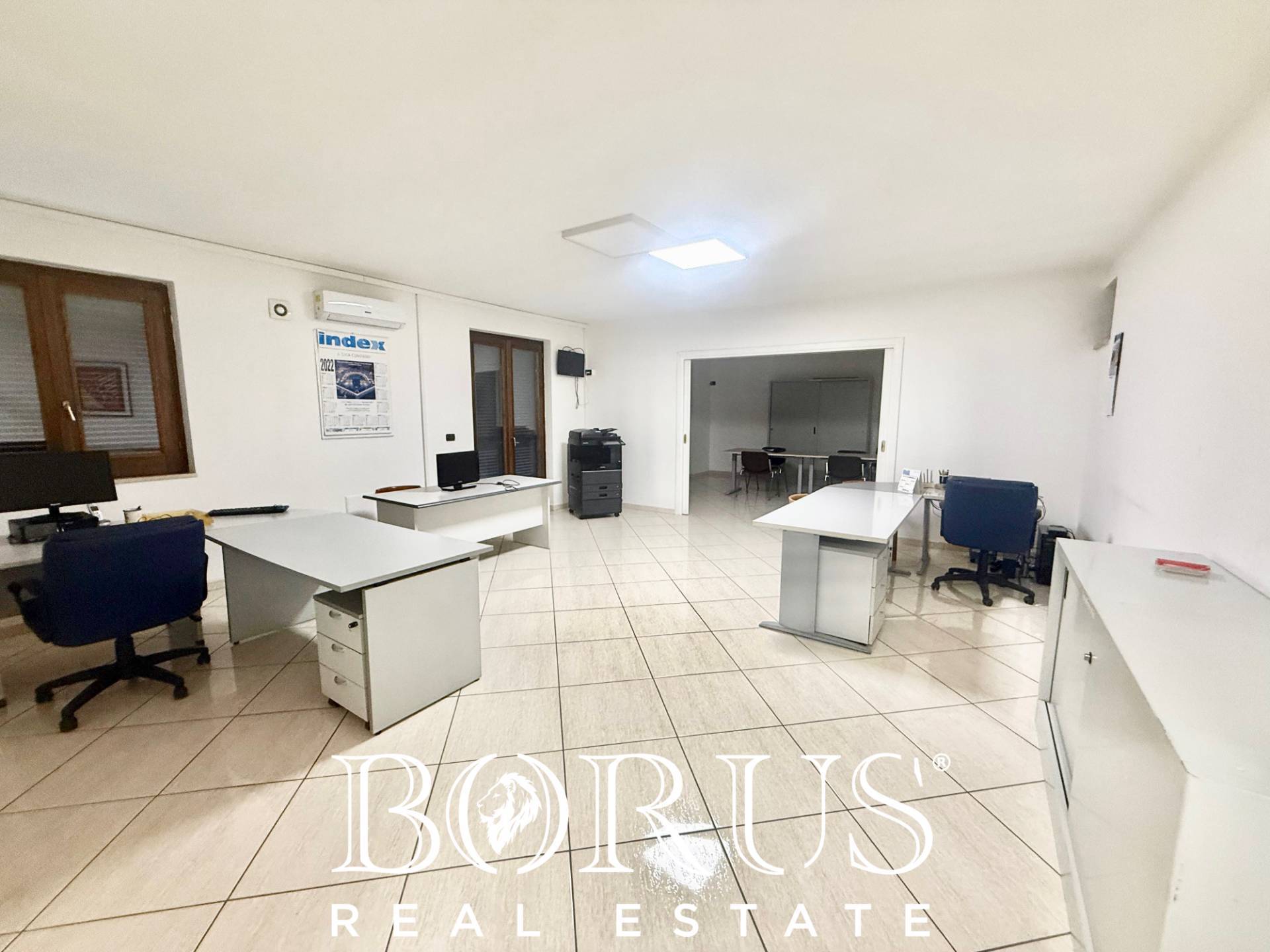 Stabile in vendita a Casapesenna