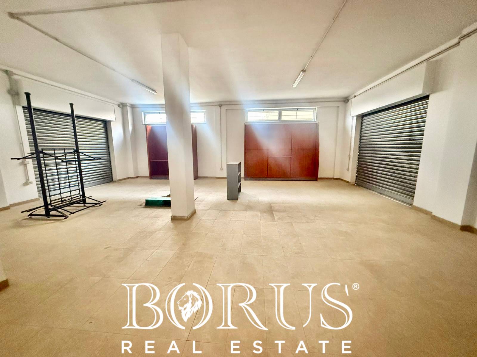 Locale commerciale in affitto a Casal di Principe