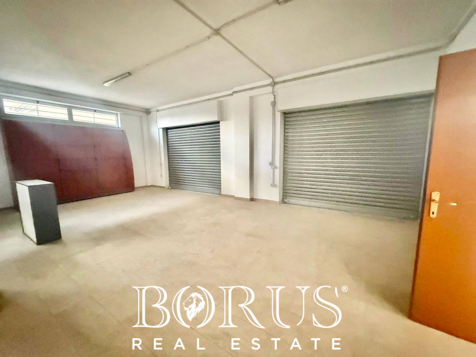 Locale commerciale in affitto a Casal di Principe