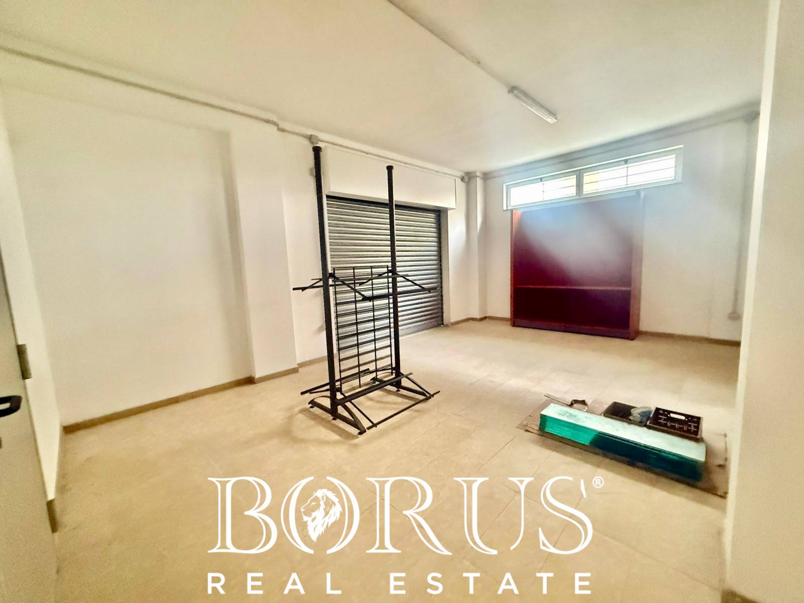 Locale commerciale in affitto a Casal di Principe