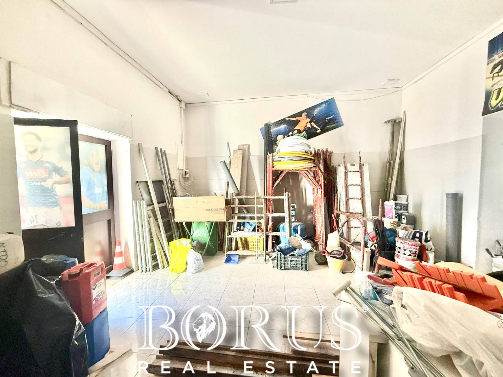 Locale commerciale in vendita a Casaluce