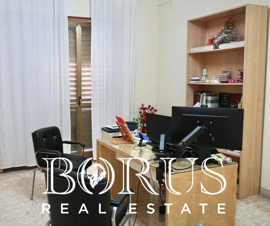 Locale commerciale in affitto a Villa Literno