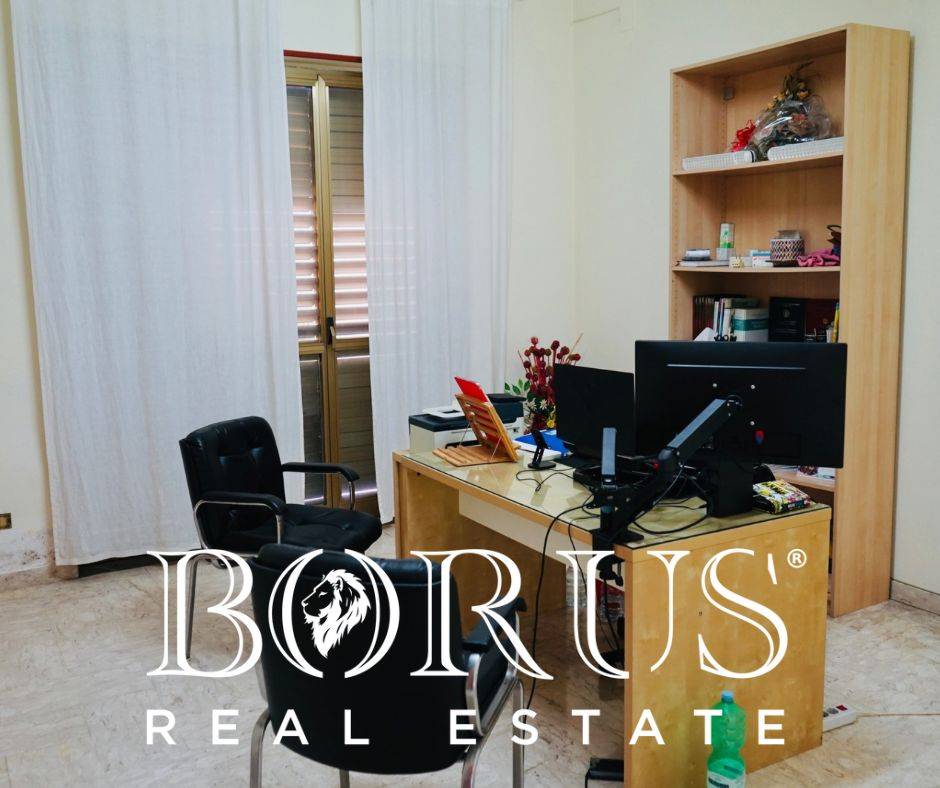 Locale commerciale in affitto a Villa Literno