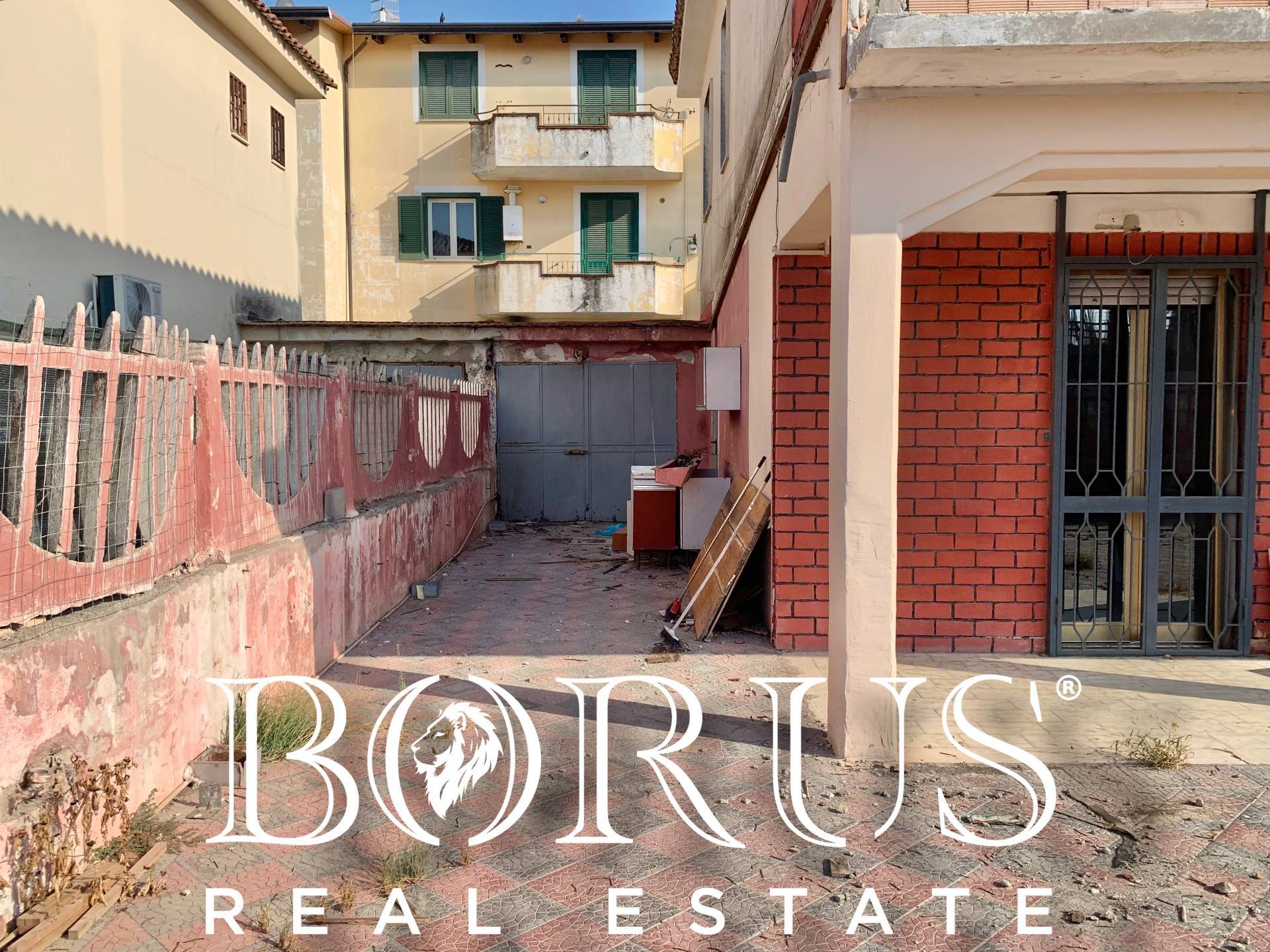 Villa in vendita a Castel Volturno