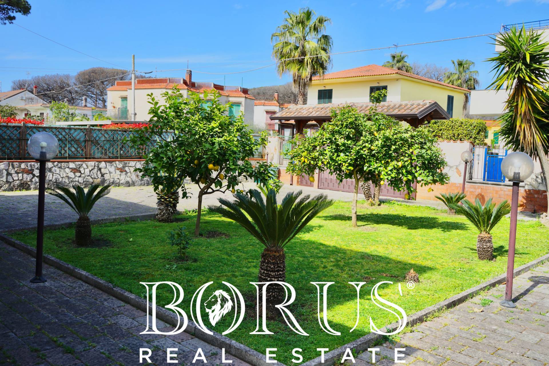 Villa in vendita a Castel Volturno