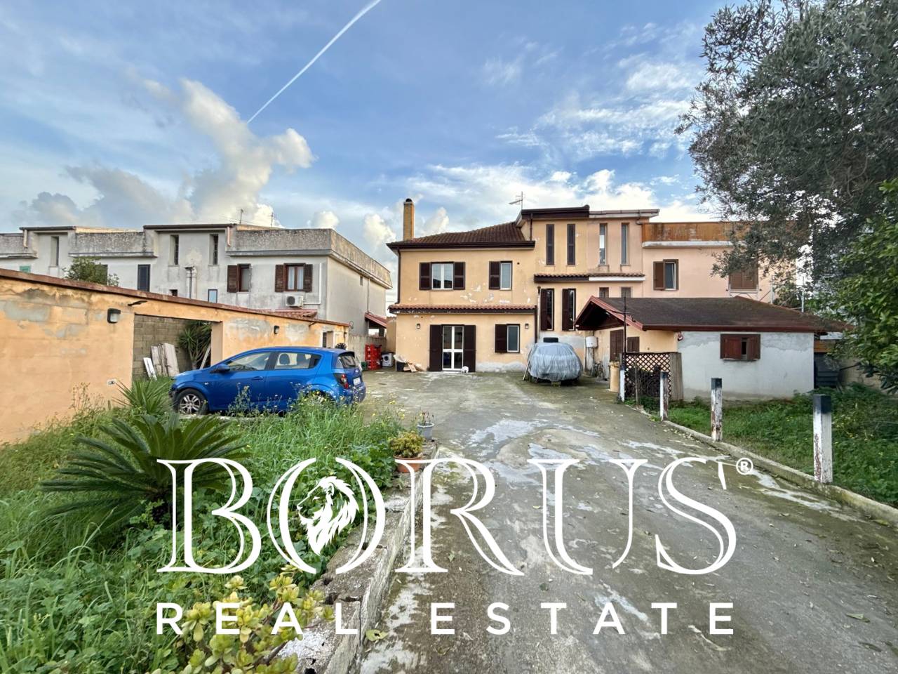 Casa singola in vendita a Castel Volturno, Fronte Villaggio Coppola