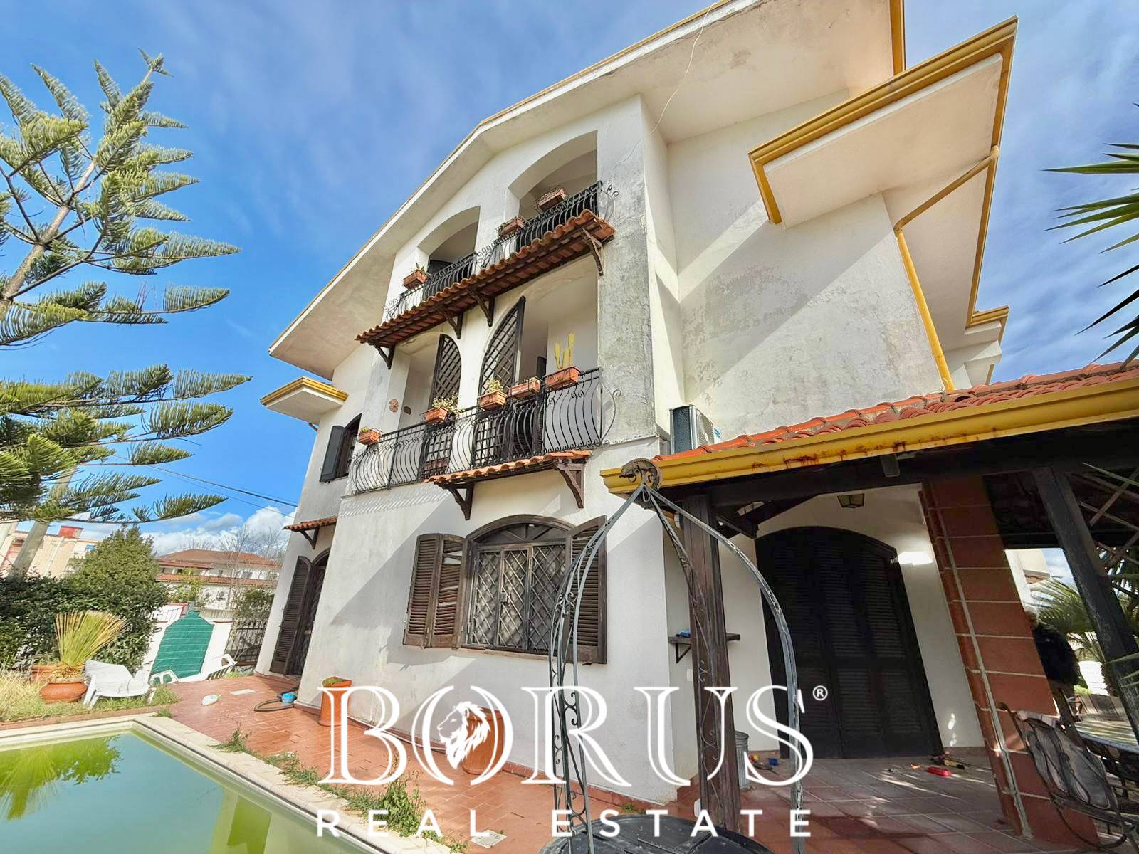 Villa in vendita a Castel Volturno