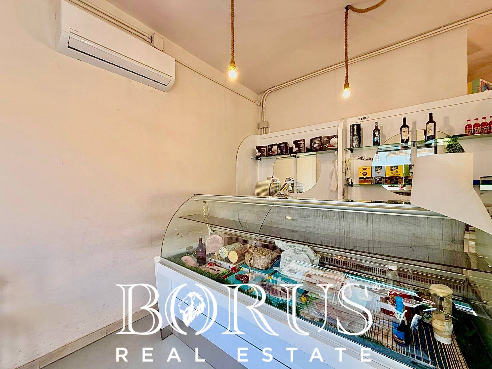 Attivit commerciale in vendita a Carinaro